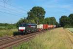 Kurz nach dem TEE kam am 14.6.2015 die saubere 189 996 mit KV-Zug durch Bornheim