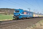 192 015-6 mit einem Autozug bei Kerzell am 23.03.2022