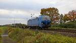RRL 192 078, vermietet an EVB, mit Containerzug in Richtung Bremen (Rohrsen, 08.11.2023).