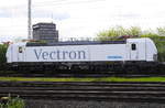 Siemens-Vectron 91 80 6 192 961-1 D-SIEAG in Mönchengladbach Hbf, 12.5.17.