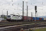 Siemens Vectron 193 596-4 durchfährt am 06.10.2022 den badischen Bahnhof.