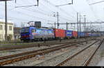 SBB - Loks 91 80 6 193 525 mit Güterzug unterwegs in Pratteln am 21.03.2025