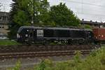 Mit einem Kastelzug ist die 193 702 von MRCE in Rheydt bei der Durchfahrt von mir abgelichtet worden und hier habe ich die Breitseite zu zeigen.