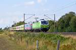 Railpool 193 813, vermietet an BTE, mit FLX 1807 Hamburg-Altona - Köln Hbf. Ein Papagei kann nicht bunter sein. (Hüde, 08.08.19).