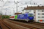 193 826  Europa  mit Flixtrain bei der Durchfahrt in Düsseldorf Volksgarten, Mai 2019.