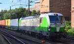 Salzburger Eisenbahn Transport Logistik GmbH, Salzburg [A] mit der ELL Vectron  193 204  [NVR-Nummer: 91 80 6193 204-5 D-ELOC] und Containerzug bei der Durchfahrt BF. Hamburg-Harburg Richtung Hamburger Hafen.