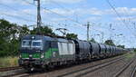 LTE Logistik and Transport GmbH, Graz [A] mit der ELL Vectron  193 933  [NVR-Nummer: 91 80 6193 933-9 D-ELOC] und einem Getreidezug am 24.06.24 Höhe Bahnhof Saarmund.
