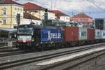 BoxXpress X4E-853 durchfahrt am 17 September 2015 mit ein KLV Regensburg Hbf.