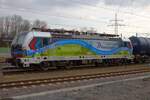 Die neu Folierte Railpool/Rheincargo Siemens Vectron 6193 106-2 abgestellt und schön fotografierbar am 15.03.25 in Riedstadt Goddelau