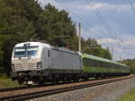 7 193 602-8  D ELOC (ex  X 4E-602) zieht am 02. Mai 2025  eine Wagengarnitur für FlixTrain GmbH in Brandenburg durch Thyrow.
