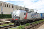 Mit einem Lkw Walter-KLV Richtung Passau zeigte sich die Ecco-Rail 193 779 am 05.08.2025 in Regensburg Hbf.