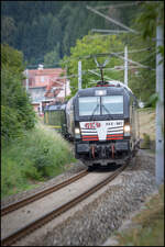 Da rast Sie dahin ,... Der Elektrische Betrieb der GKB startet mit Hochmodernen  Vectron  Hier im Bild  X4e 867 , Die einzige Mit GKB Werbung , kurz vor dem eintreffen im Bahnhof Deutschlandsberg Stadt am 29. August 2025 