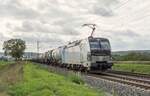 193 806-7 mit einem Kesselzug bei Retzbach-Z. am 16.09.2025.
