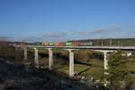 193 122 am 22.11.25 auf der Aurachtalbrücke bei Emskirchen