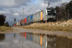 Northrail 193 921 mit Aufliegern von Rosenheim Richtung München am 16.02.2026 bei Zorneding.