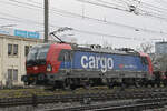 Siemens Vectron 193 070-0 durchfährt am 19.02.2026 den Bahnhof Pratteln.
