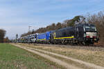 193 609 Beacon schwarz und beacon blau mit Autos am 02.03.2026 bei Eglharting.
