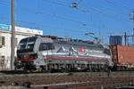 Siemens Vectron 193 547-9 durchfährt am 05.02.2026 den Bahnhof Pratteln.