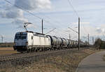 Mit einem Kesselwagenzug am Haken rollte 193 427 der ELL am 01.03.26 durch Wittenberg-Labetz Richtung Dessau.