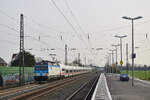193 980 rauscht mit dem ICE L durch Duisburg Rahm in Richtung Duisburg.

Duisburg 07.03.2026