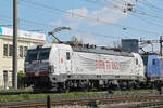 Siemens Vectron 193 308-2 durchfährt am 02.04.2026 den Bahnhof Pratteln.