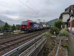 SBB Cargo 193 052 - 91 80 6 193 052-8 (D-NRAIL) - durchfährt mit einem Containerzug am 10. September 2025 in Bacharach.
