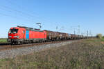 Vectron 193 311 ex DB Cargo und nun in Händen von Railpool mit dem blauen Strich. Ein langer Kesselzug im Schlepp am Morgen des 22.4.26 bei Marke.