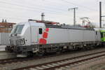 Den FLX 1242 von Stuttgart Hbf nach Hamburg Hbf bespannte am 03.04.2026 in Erfurt Hbf die 91 80 7193 010-4 D-FLIX.