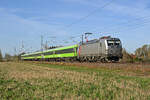 Mit dem FLX 1234 nach Hamburg rollte am Morgen des 06.04.26 7193 009 der akiem durch Gr�fenhainichen Richtung Wittenberg. 