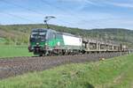 193 244-1 mit einem leeren Autozug bei Reilos am 28.04.2026.
