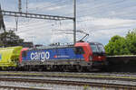 Siemens Vectron 193 058-5 durchf�hrt am 13.05.2026 den Bahnhof Kaiseraugst.