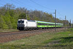 Mit dem FLX 1237 nach Basel am Haken rollte 7193 600 der ELL am 01.05.26 durch Burgkemnitz Richtung Halle(S).