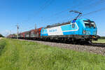 Die 193 250 D-ELOC der Wiener ELL, vermietet an den renomierten �sterreichischen Stahlhersteller Voestalpine, am 15.06.2026 bei Gunskirchen.