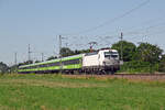 Mit dem versp�teten FLX 1234 von Leipzig nach Hamburg rollt 7193 606 am 25.06.26 durch Gr�fenhainichen Richtung Wittenberg.