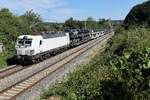 7193 657 in schneeweiß am 10.7.2026 bei Dollnstein mit Autos.
