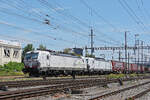 Doppeltraktion, mit den Siemens Vectron 193 305-8 und 193 302-5 durchf�hrt am 16.07.2026 den Bahnhof Pratteln.