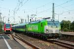193 436 mit Flixtrain & links DB 620 030 in K�ln Messe/Deutz, August 2026.