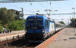 M�V-START 7193 685 (91 80 7193 685-3 D-ELOC) mit dem IC 862  Balaton  von Budapest-D�li nach Keszthely, am 01.08.2026 bei der Einfahrt in Si�fok.