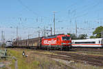 Siemens Vectron der DB 193 338-1 durchfährt den badischen Bahnhof.