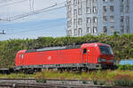 Siemens Vectron 193 305-0 der DB durchfährt den Bahnhof Pratteln.