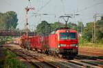 DB 193 314 mit G�terzug in D�sseldorf Rath, Juni 2021.
