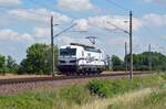 193 364 rollte am 28.06.22 leer durch Kyhna Richtung Halle(S) um im dortigen Rbf einen Güterzug zu bespannen.