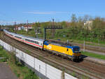 193 263 fährt mit dem IC von Amsterdam nach Berlin in Osnabrück Hbf ein. April 2024