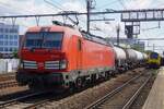 DB Cargo Vectronen haben sich ab 2025 auch in Belgien sehen lassen, wie 193 375 mit Kesselzug in Antwerpen-Berchem am 3 Juli 2026 unter Beweis stelt.