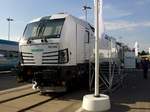 193 844 (Vectron) von Siemens für den Bahnbetrieb in Finnland steht auf dem Frei- und Gleisgelände der Messe Berlin zu den Besuchertagen der InnoTrans 2016.