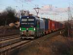 193 243 mit Containerzug in Fahrtrichtung Süden.