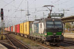 ELL 193 238 durchfahrt Bremen Hbf mit einem Containerzug den Wiener Lokalbahnen Cargo.