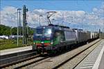 Siemens Vectron Lok 193 278 zieht mit der kalt mitlaufenden Lok 185 417-5 von TX Logistik einen Güterzug durch den Bahnhof München Ost. 14.05.2019 (Hans)