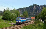 193 293 führte am 10.06.19 den EC 171 durch Rathen Richtung Bad Schandau.