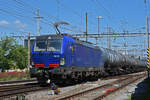 Siemens Vectron 193 492-6 durchfährt den Bahnhof Pratteln.